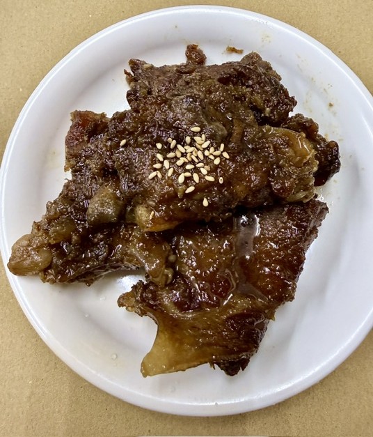 骨付きカルビ 1P (商品画像) 骨付きカルビ 1P